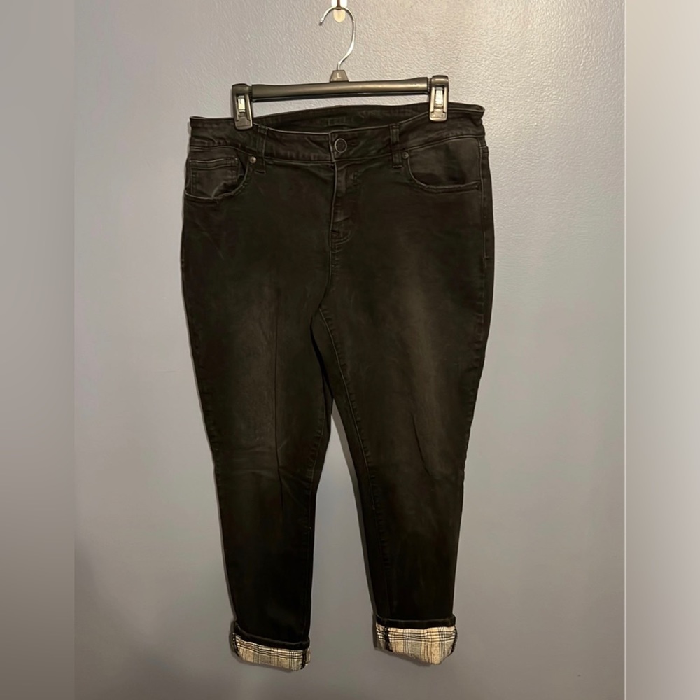 Maurice’s Women’s Black Jeggings With Flannel Accent Size Large-R Super Stretchy